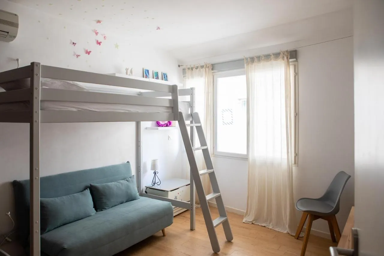 Casa vacanze Avignon Centre, Maison Avec Piscine Francia